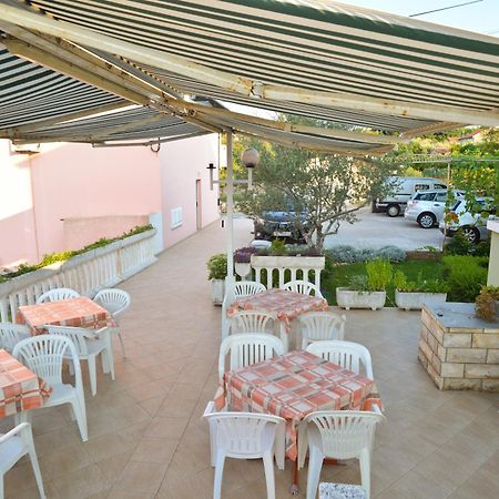 Apartments Lonic 쿠클리차 외부 사진