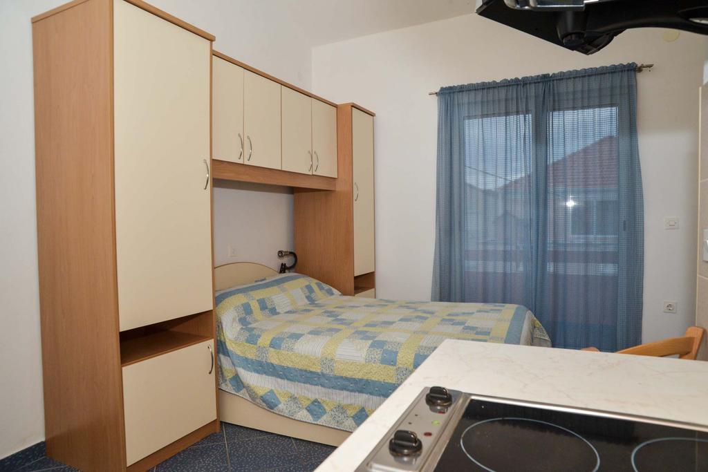 Apartments Lonic 쿠클리차 외부 사진