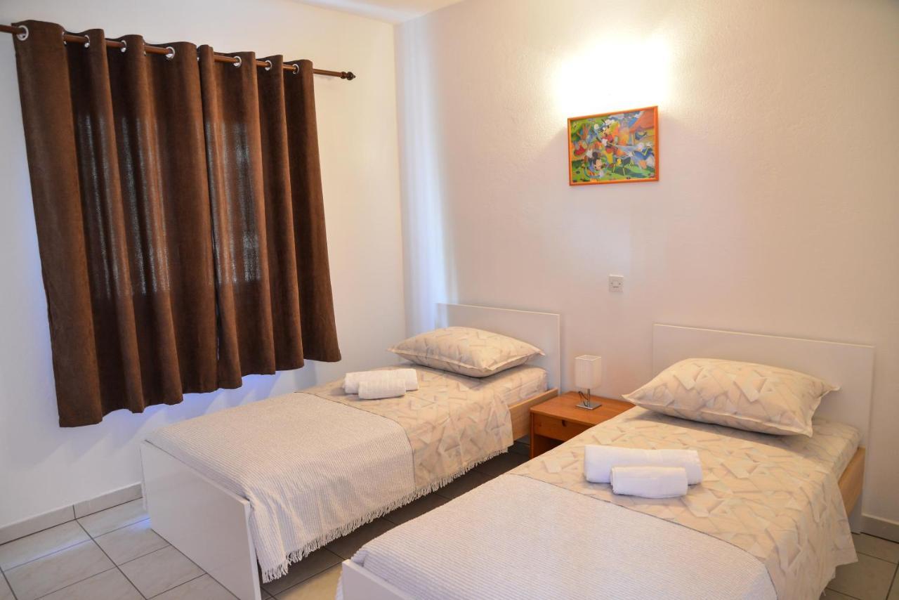 Apartments Lonic 쿠클리차 외부 사진